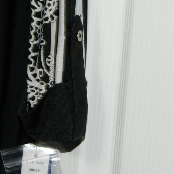 2 for/ $40 Nygard Half Button Up Black Paisley Striped Tunic Size Small - Picture 7 of 16